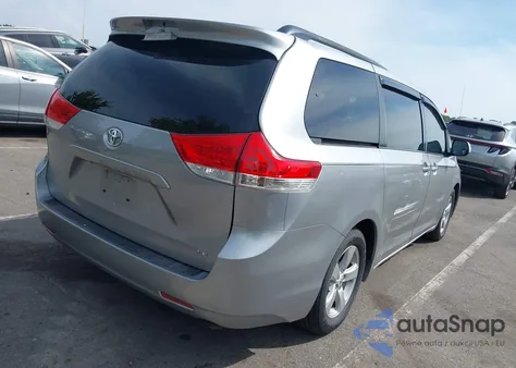 2011 Toyota Sienna Le V6 from USA, damaged, VIN 5TDKK3DC5BS005977